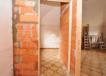 Corridoio - Casa indipendente via Dell' Orco, 10, Rivarolo Canavese - foto 29