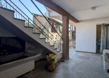 Interno palazzo - Casa indipendente via Conte Michele Cagnis, 45, Lessolo - foto 5