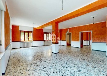 Interno non residenziale - Negozio via ROMA, 5, San Martino Canavese - foto 11