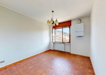 Camera da letto - Apartment via Verdi, 15, Strambino - photo 17