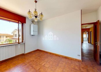 Camera da letto - Apartment via Verdi, 15, Strambino - photo 19