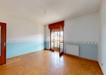 Camera da letto - Apartment via Verdi, 15, Strambino - photo 36