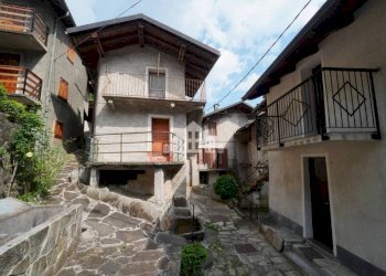 Facciata - Independent house Frazione Montelavecchia, snc, Ronco Canavese - photo 2