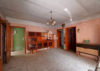Camera da letto - Independent house Frazione Montelavecchia, snc, Ronco Canavese - photo 7