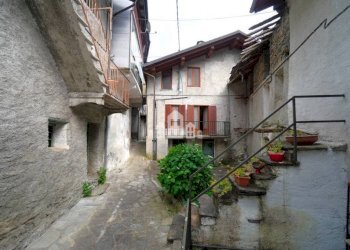 Facciata - Independent house Frazione Montelavecchia, snc, Ronco Canavese - photo 11