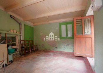 Stanza non arredata - Independent house Frazione Montelavecchia, snc, Ronco Canavese - photo 13