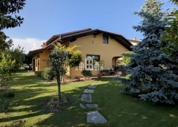 Giardino - Villa via Argentera, 10, Rivarolo Canavese - foto 2