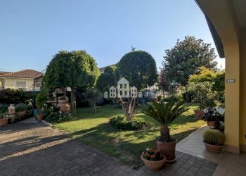Giardino - Villa via Argentera, 10, Rivarolo Canavese - foto 5
