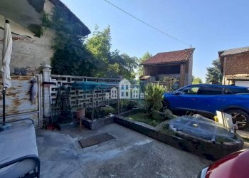 Cortile interno - Casa indipendente Località Boggi Sotto, 10, Valperga - foto 9