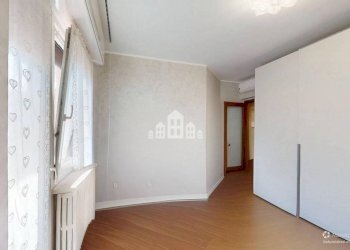 Camera da letto - Four-room apartment via Castellamonte, 31, Banchette - photo 21