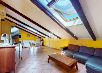 Salone - Attic via buffa, 10/B, Castellamonte - photo 6