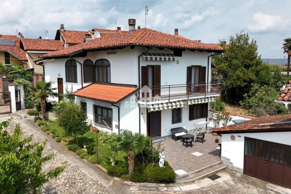Facciata - Independent house frazione Sant'Antonio, 15, Castellamonte - photo 1
