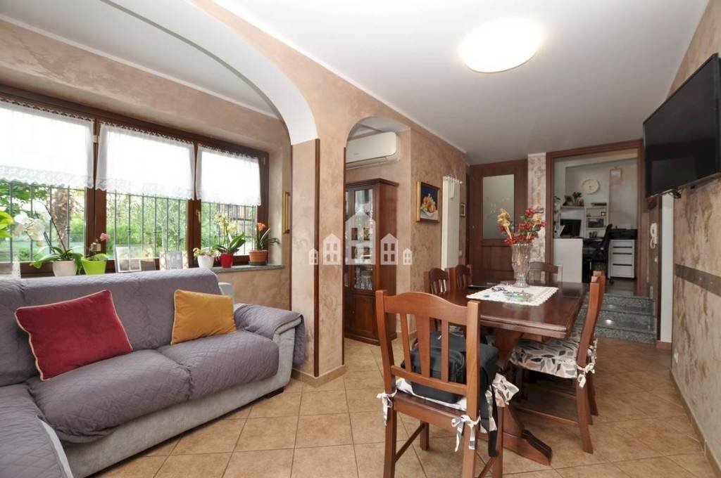 Salone - Independent house frazione Sant'Antonio, 15, Castellamonte - photo 2
