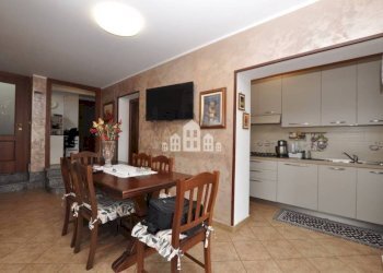 Cucina - Independent house frazione Sant'Antonio, 15, Castellamonte - photo 5