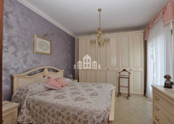 Camera da letto - Independent house frazione Sant'Antonio, 15, Castellamonte - photo 24