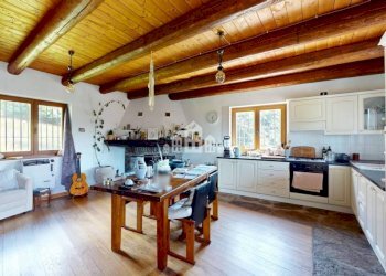 Cucina - Casa indipendente via Cil Carpano, 39, Issiglio - foto 19