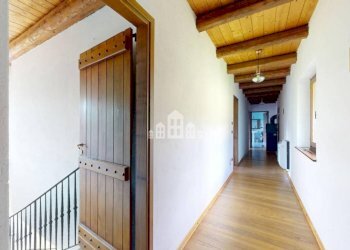 Corridoio - Casa indipendente via Cil Carpano, 39, Issiglio - foto 33