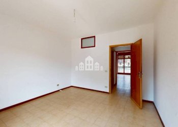 Camera da letto - Four-room apartment via Roma, 5, San Martino Canavese - photo 17