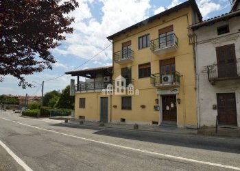 Facciata - Four-room apartment via Roma, 5, San Martino Canavese - photo 25