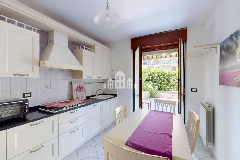 Cucina - Four-room apartment via Verdi, 8, Ivrea - photo 1