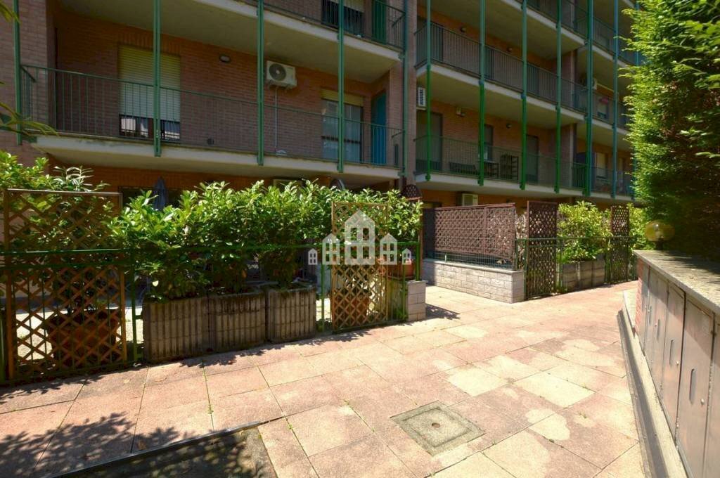 Cortile interno - Four-room apartment via Verdi, 8, Ivrea - photo 2