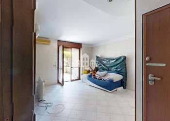 Corridoio - Four-room apartment via Verdi, 8, Ivrea - photo 7