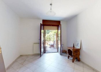 Camera da letto - Four-room apartment via Verdi, 8, Ivrea - photo 21