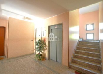 Interno palazzo - Four-room apartment via Verdi, 8, Ivrea - photo 27