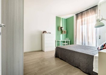 Camera da letto - Trilocale viale Caterina da Forlì, 50/7, Milano - foto 16