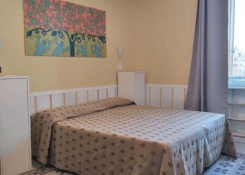 camera da letto - Bilocale via Santamaura, 76, Roma - foto 1