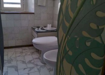 bagno - Bilocale via Santamaura, 76, Roma - foto 9