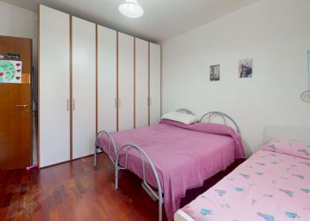 md2130-bedroom 2 - Three-room apartment via Mirri, Medicina - photo 20