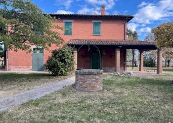 whatsapp image 2025-10-17 at 16.40.15 (8) - Villa Unifamiliare via Cartara, Castel San Pietro Terme - foto 58