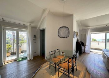 Sala da pranzo - Attico viale Quartara, 39m, Genova (zona Quarto) - foto 6