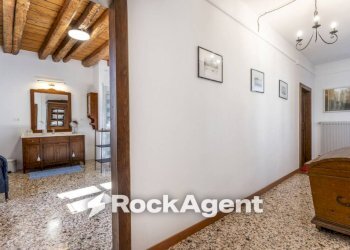 Corridoio - Bed & Breakfast via San Marco, 3, Rivignano Teor - photo 21