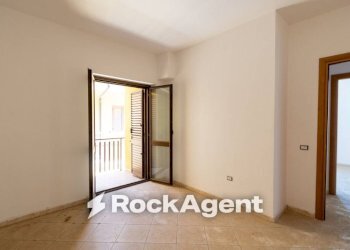 Camera da letto - Bilocale via Cavour, Nocera Terinese - foto 16