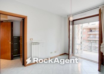 Cucina - Quadrilocale via Rocca dei Nibli, Roma - foto 27