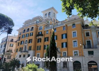 Facciata - Appartamento piazza dell'Emporio, 11/a, Roma - foto 4