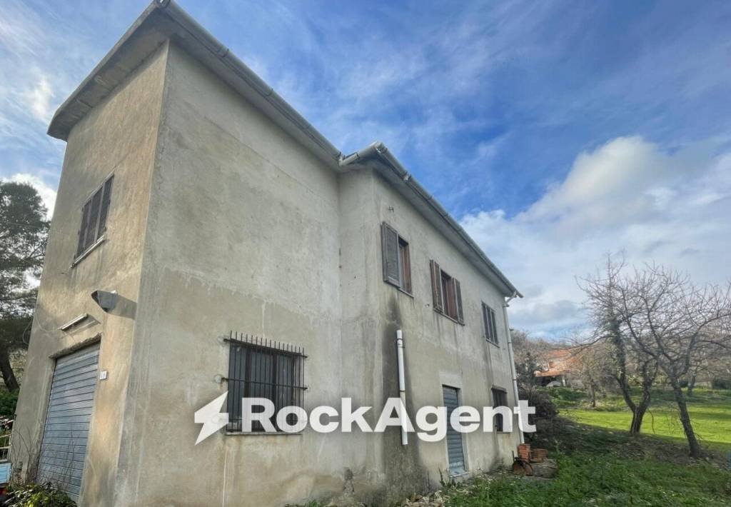 Facciata - Casa indipendente via Borgo San Martino, Altavilla Silentina - foto 2