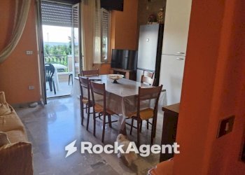 Salone - Appartamento via Aguglia I, Caulonia - foto 4