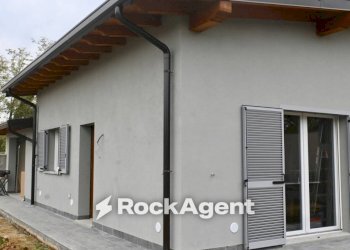 Facciata - Villa via Alagna, Garlasco - foto 6