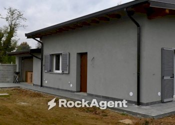 Facciata - Villa via Alagna, Garlasco - foto 26