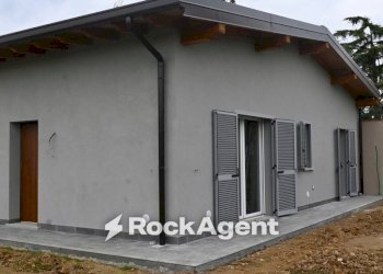 Facciata - Villa via Alagna, Garlasco - foto 30