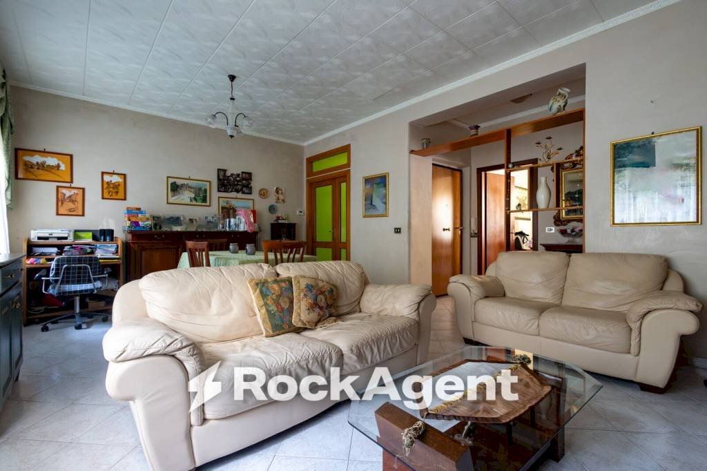Salone - Villa via Angitola, 56, Catanzaro - foto 3