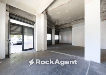 Interno non residenziale - Negozio via Giacomo Soliman, 58 R, Genova (zona Sestri Ponente) - foto 14