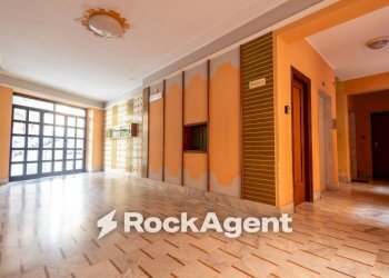Interno palazzo - Appartamento via Eugenio de Riso, 77, Catanzaro - foto 9