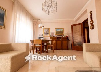 Salone - Appartamento via Eugenio de Riso, 77, Catanzaro - foto 11