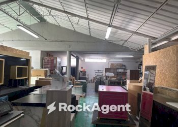Interno non residenziale - Capannone via Valle Sbraccia, 36, Cappelle sul Tavo - foto 19