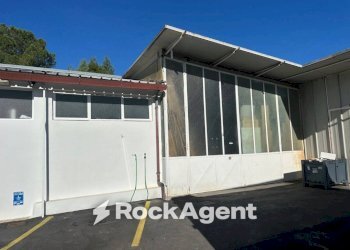 Facciata - Capannone via Valle Sbraccia, 36, Cappelle sul Tavo - foto 28