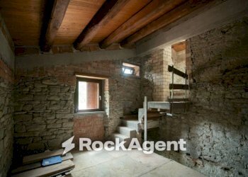 Stanza non arredata - Villa Apecchio - photo 10